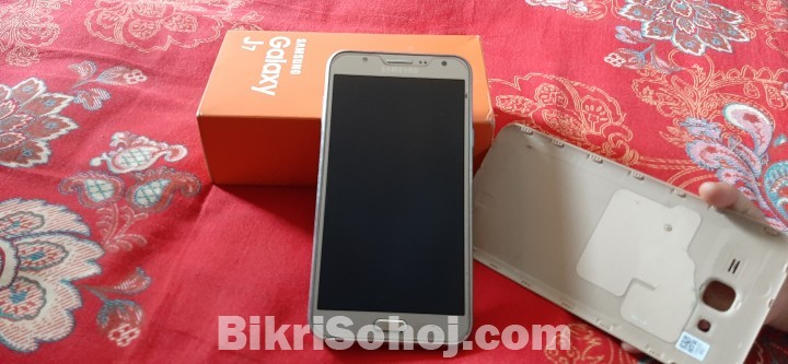 Samsung galaxy J7